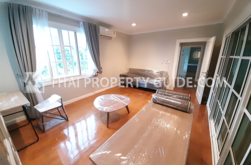 House with Shared Pool in Sukhumvit 